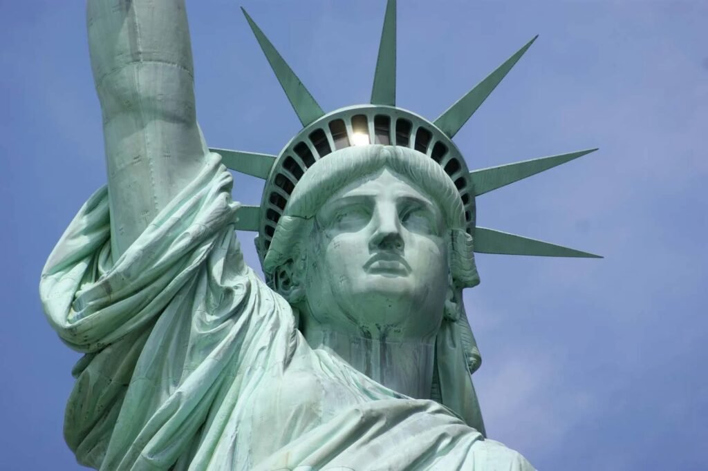 information on the statue of liberty